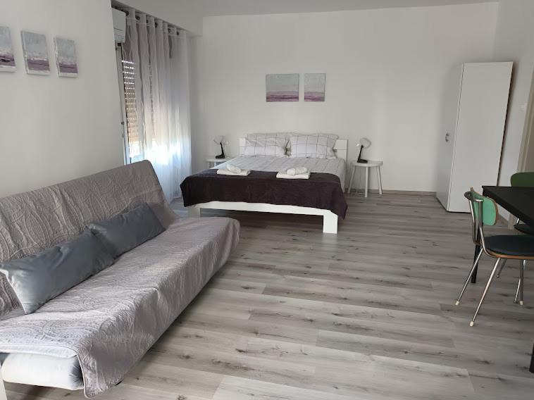Apartma Oddih Dutovlje Zewnętrze zdjęcie
